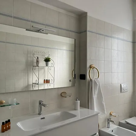 Vittore 11 Square Apartment Verbania